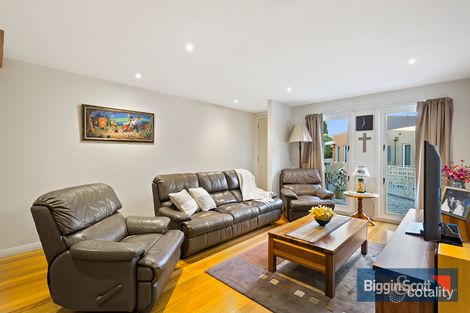 Property photo of 13/1 Ardmillan Road Moonee Ponds VIC 3039