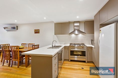 Property photo of 13/1 Ardmillan Road Moonee Ponds VIC 3039