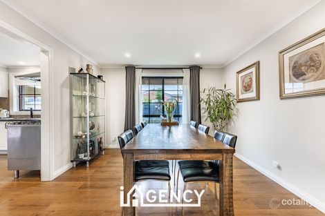 Property photo of 227 James Cook Drive Endeavour Hills VIC 3802