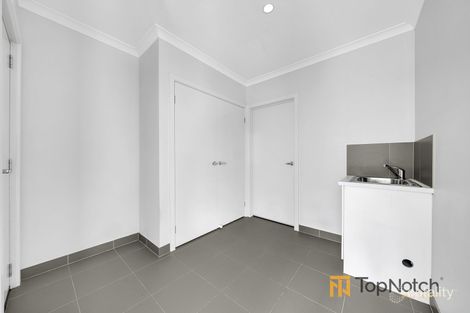 Property photo of 14 Puckle Avenue Mickleham VIC 3064