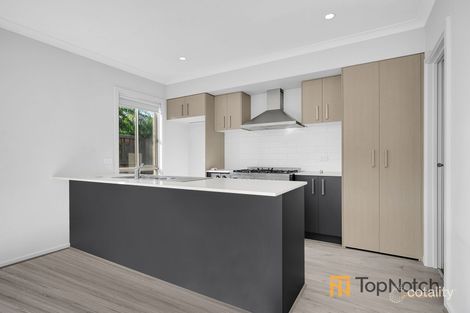 Property photo of 14 Puckle Avenue Mickleham VIC 3064