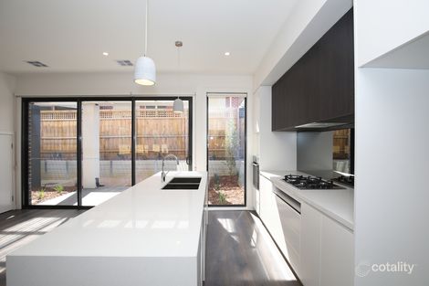 Property photo of 2/29 Baratta Street Doncaster East VIC 3109