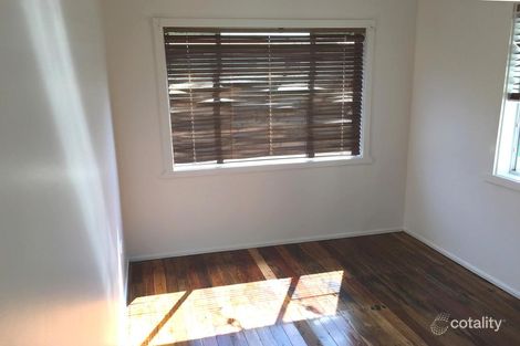 Property photo of 8 Wentworth Street Shellharbour NSW 2529