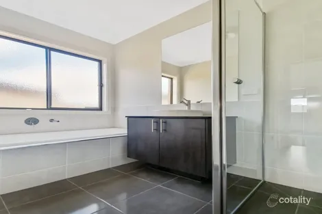 Property photo of 29 Honeycomb Avenue Manor Lakes VIC 3024