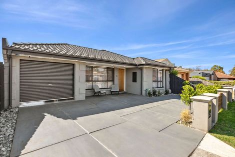 Property photo of 4 Creswick Court Roxburgh Park VIC 3064