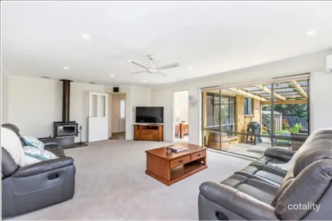 Property photo of 7 McCasker Court Port Fairy VIC 3284