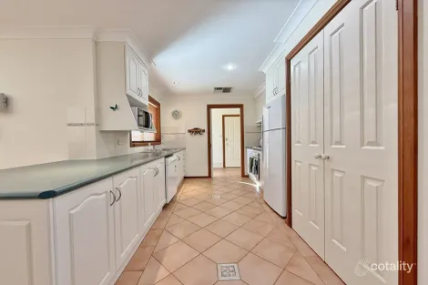 Property photo of 9 Mathew Street Young NSW 2594
