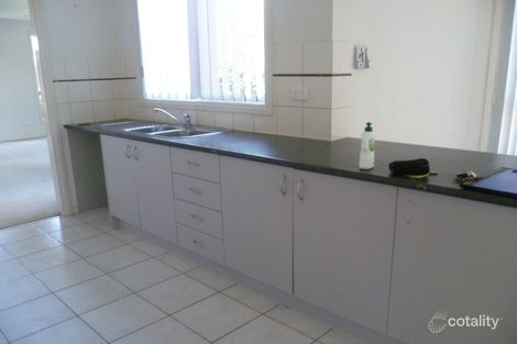 Property photo of 21 Cleland Way Caroline Springs VIC 3023
