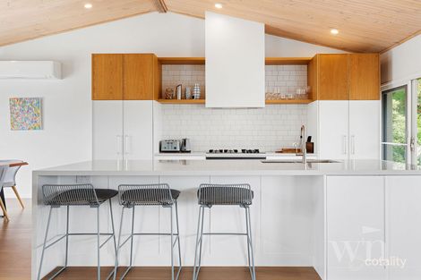 Property photo of 18 Barrow Street Mount Martha VIC 3934