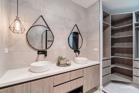 Property photo of 219 Highlander Drive Craigieburn VIC 3064