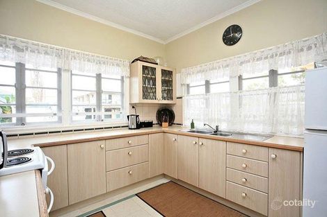 Property photo of 107 Eversleigh Road Scarborough QLD 4020