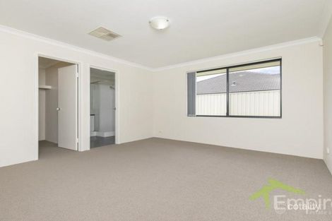 Property photo of 8 Marloo Street Wattle Grove WA 6107