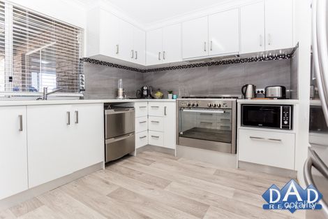 Property photo of 6 Aylesbury Place Australind WA 6233