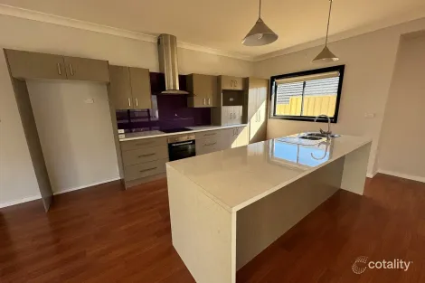 Property photo of 4 Saxon Street Cameron Park NSW 2285