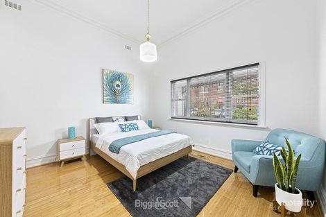 Property photo of 33 Lithgow Street Abbotsford VIC 3067