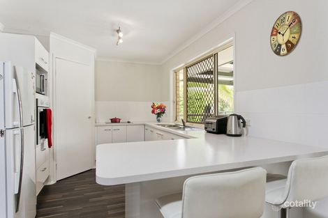 Property photo of 1 Wattlebrush Court Murrumba Downs QLD 4503