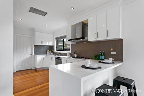 Property photo of 52 Skewes Street Avondale Heights VIC 3034