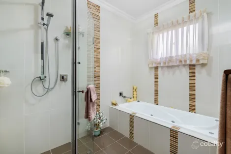 Property photo of 6 Rosewood Place Cherrybrook NSW 2126