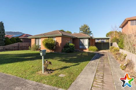 Property photo of 11 Paramount Avenue Kilsyth VIC 3137