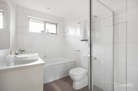 Property photo of 2/48 Blenheim Road Newport VIC 3015