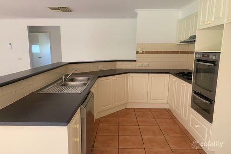 Property photo of 28 Menindee Crescent Kialla VIC 3631