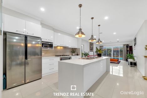 Property photo of 3 Celsius Drive Cranbourne North VIC 3977