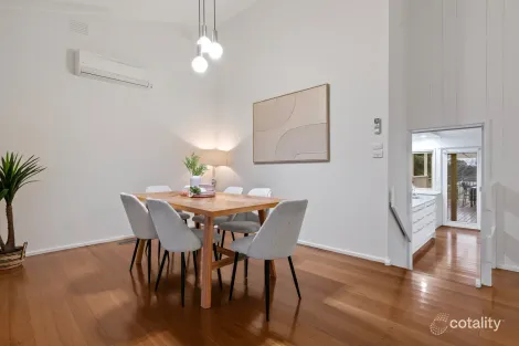 Property photo of 43 Shadowplay Road Mooroolbark VIC 3138