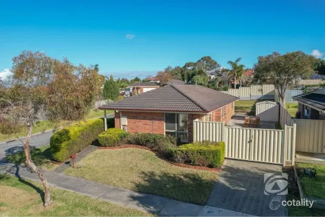 9 Ben Dr, Pakenham, VIC 3810