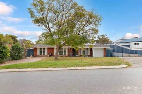 Property photo of 36 Lensham Place Armadale WA 6112