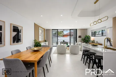 Property photo of 26B Kathleen Parade Picnic Point NSW 2213