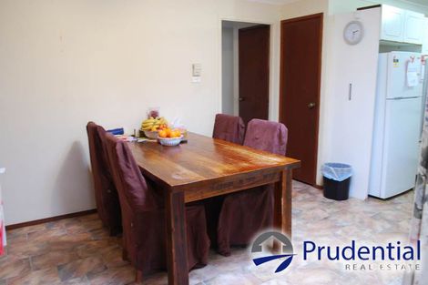 Property photo of 10 Hewitt Place Minto NSW 2566