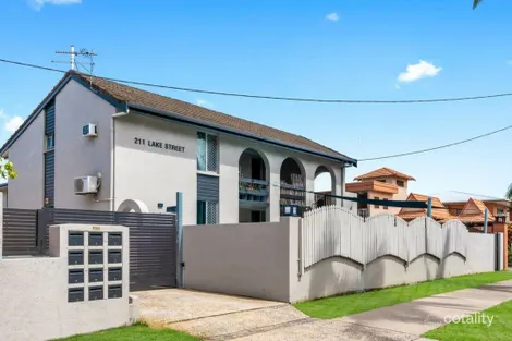 10/211-213 Lake St, Cairns North, QLD 4870