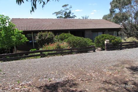 54 Bowden St, Castlemaine, VIC 3450