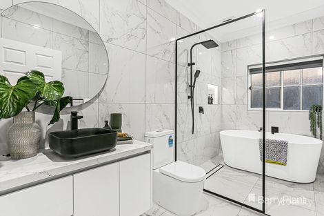 Property photo of 14 Heather Avenue Pascoe Vale VIC 3044