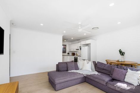 Property photo of 1/30 Sarawak Avenue Palm Beach QLD 4221