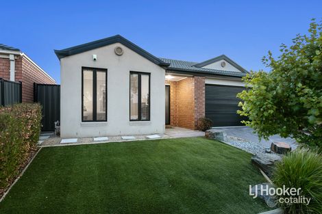 Property photo of 11 Hasluck Gardens Point Cook VIC 3030