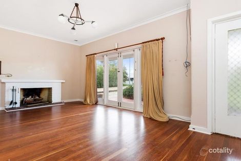 Property photo of 15 Buzza Street St James WA 6102