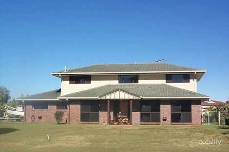 Property photo of 27 Lakeside Crescent Currimundi QLD 4551