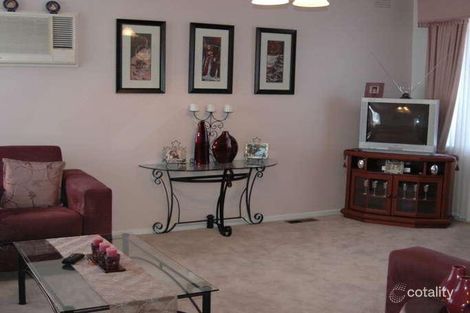 Property photo of 9 Travers Crescent Burwood East VIC 3151