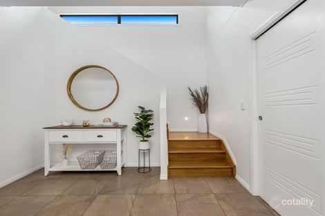 Property photo of 78 Armstrong Road Cannon Hill QLD 4170