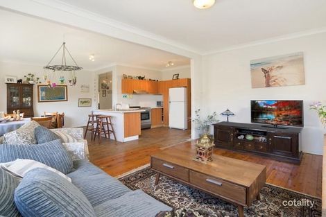 Property photo of 5 Eastern Road Booker Bay NSW 2257