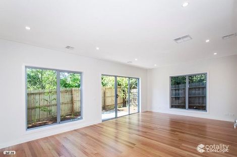 Property photo of 3/10 Sutton Parade Mont Albert North VIC 3129