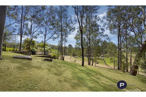 Property photo of 31 George Holt Drive Mount Crosby QLD 4306