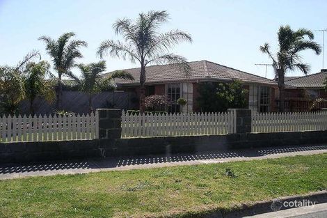 1 Fairwyn Cl, Mill Park, VIC 3082