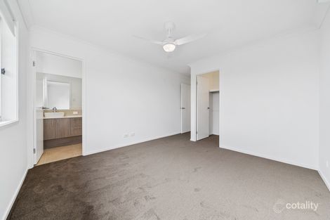 Property photo of 8 Vivienne Way Marsden QLD 4132