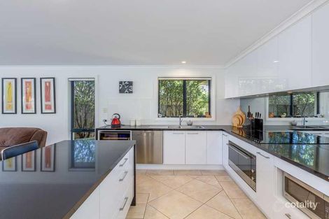 Property photo of 26 Dillwynia Crescent Jerrabomberra NSW 2619