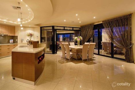 8 Van Kleef Cct, Mount Claremont, WA 6010