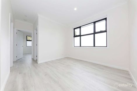 Property photo of 9A Wynyard Street Glen Waverley VIC 3150