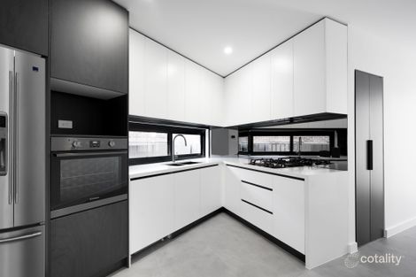 Property photo of 1/19 Thompson Avenue Moorebank NSW 2170