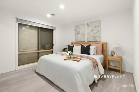 Property photo of 2 County Drive Drouin VIC 3818